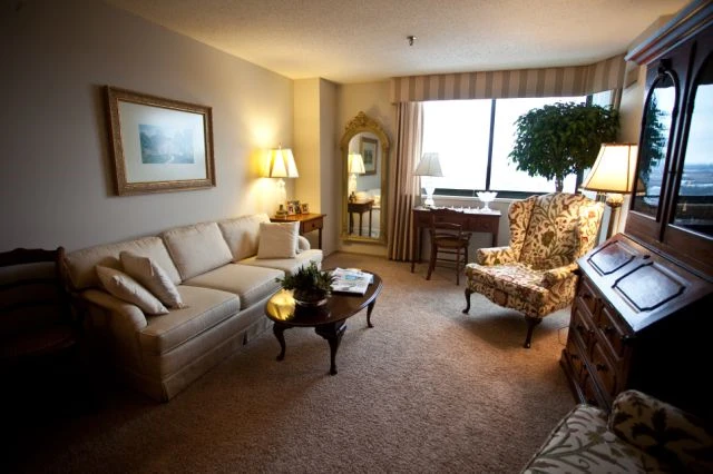 Image of The Kenwood (3)