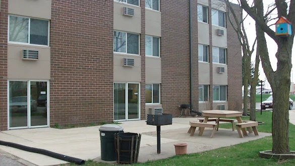 Image of Camelot Apartments (3)