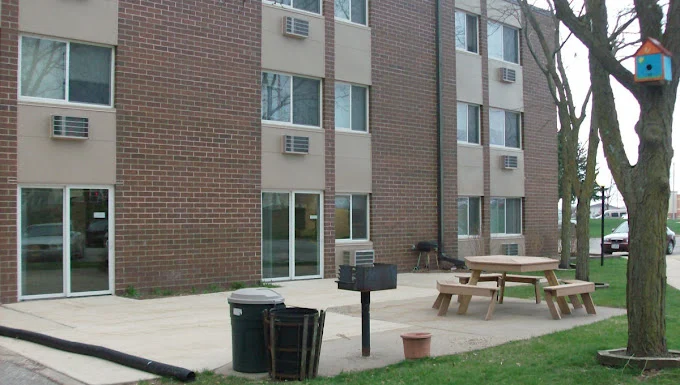 Image of Camelot Apartments (3)