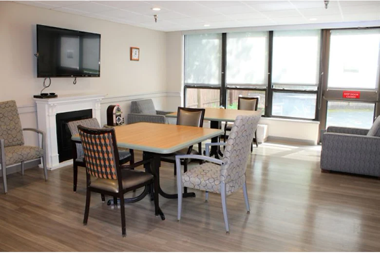 Image of Pine Haven Home (4)