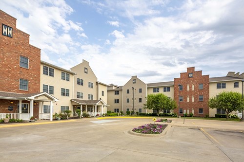 Image of Independence Village of Pella (1)