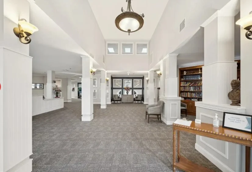 Image of College View Manor (2)