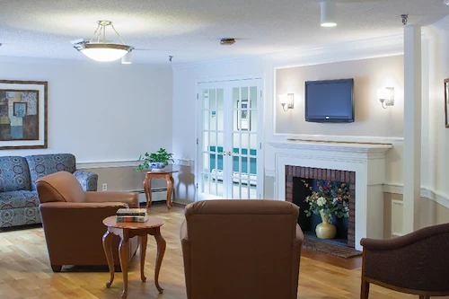 Image of Crestwood Center (4)