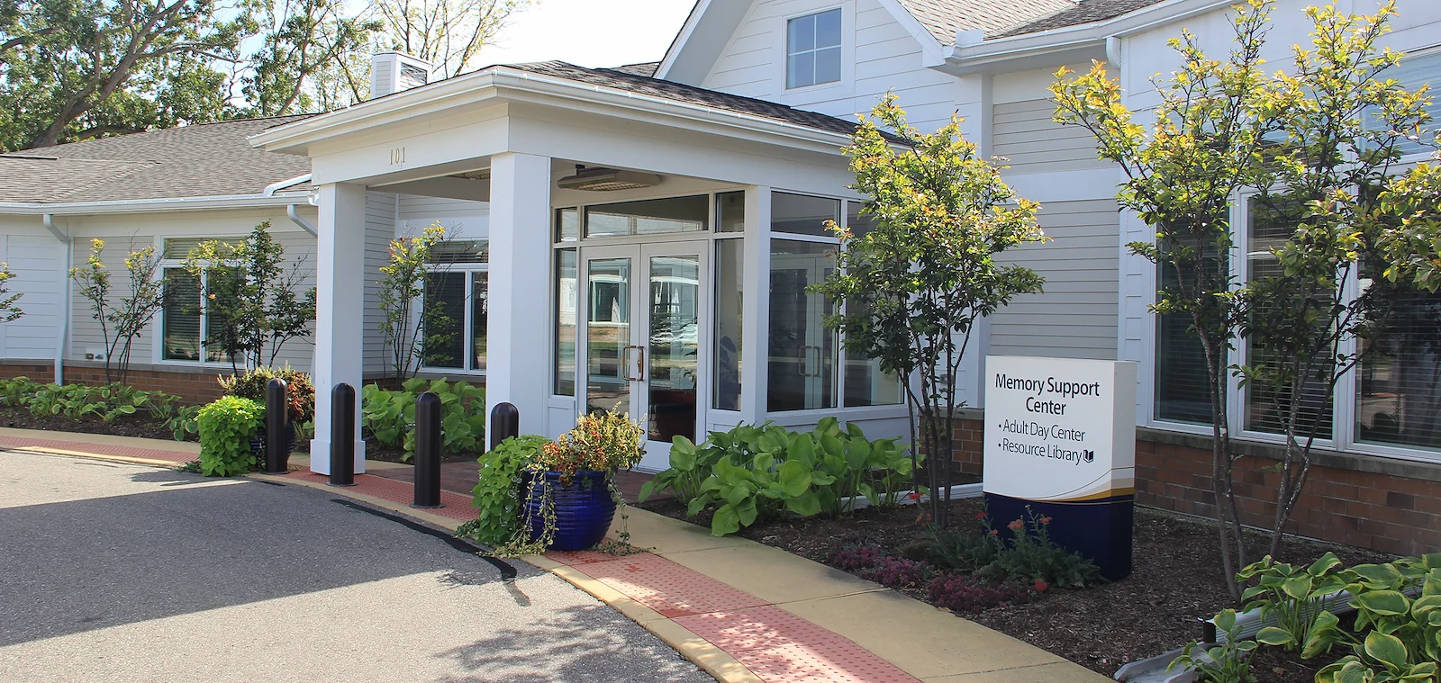 Image of The Memory Support Center at Brecon Village (2)