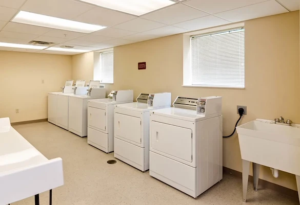 Image of River Roads Manor (10)