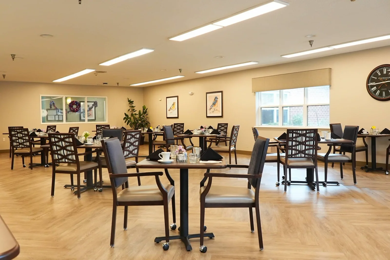 Celebration Villa Of Reedsville Dining Room