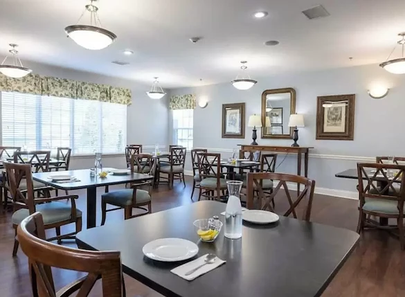 Image of SummerHouse Ashton Manor (2)