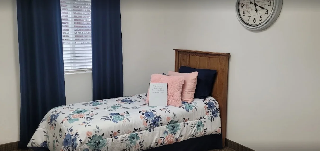 Image of Beehive Homes of Salem (4)