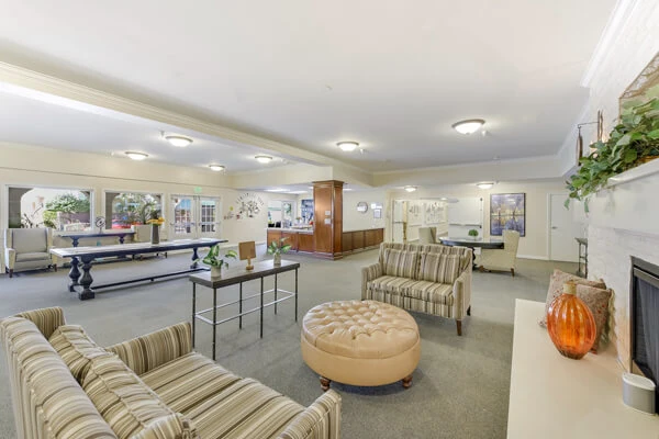 Image of Silverado Beverly Place Memory Care Community (3)