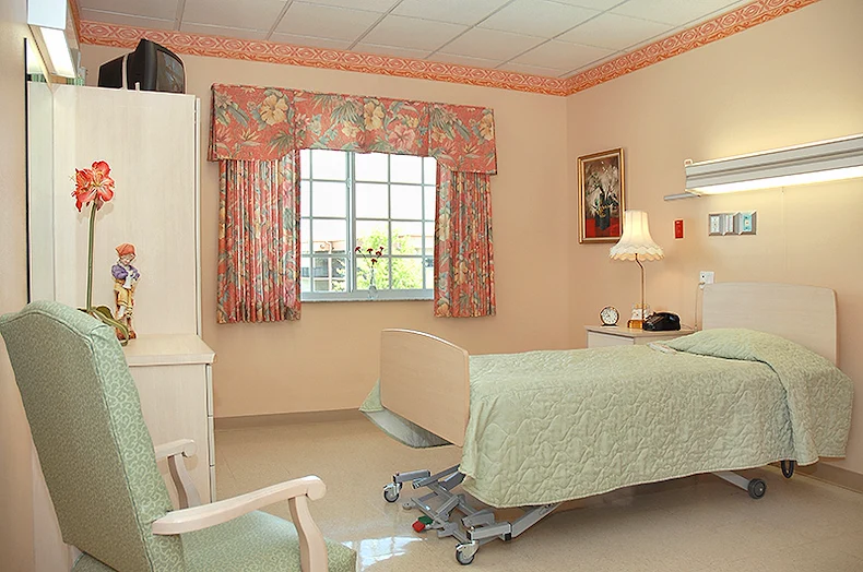 Image of Life Care Center At Inverrary (2)