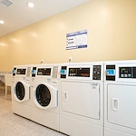 Image of 1528 West Apartments (10)