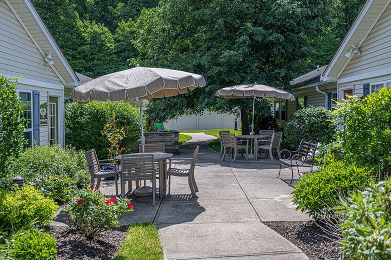 Image of Arden Courts of Chagrin Falls (8)