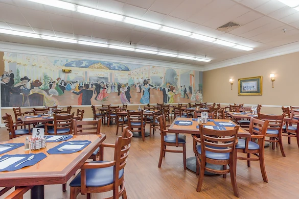 Charter Senior Living of Bowling Green dining room
