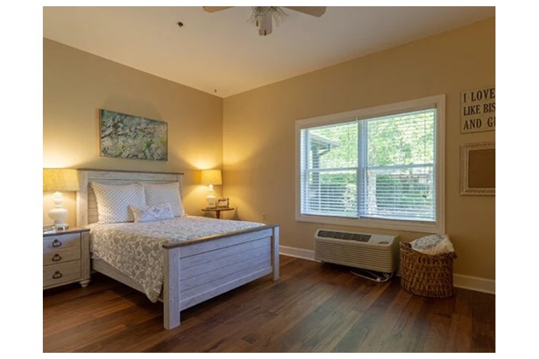 Image of Deane Hill Place (8)