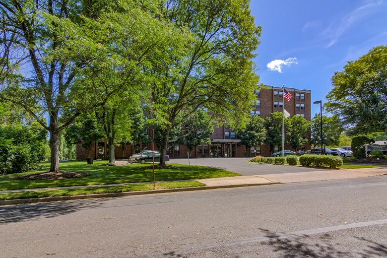 Image of Charter Arms Apartments (2)