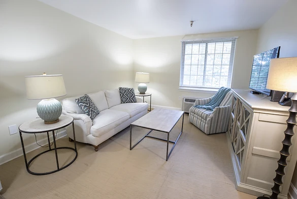 Image of The Hidenwood Community (8)