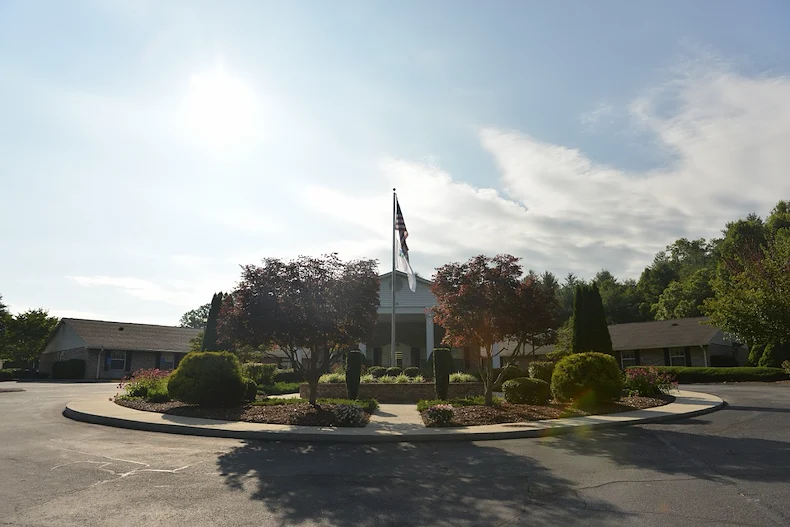 Image of Laurels Of Hendersonville (2)