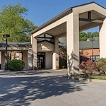 Image of Pineview Health Center at Wolf Creek (1)