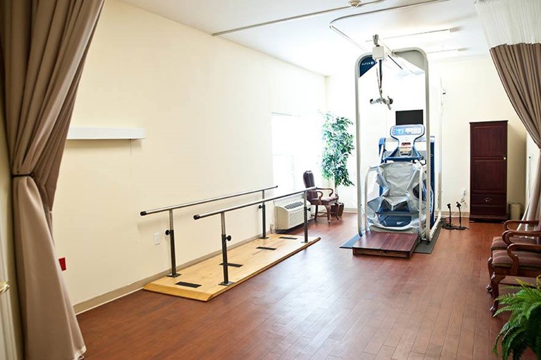 Image of Rambling Oaks Courtyard Extensive Care Community (7)