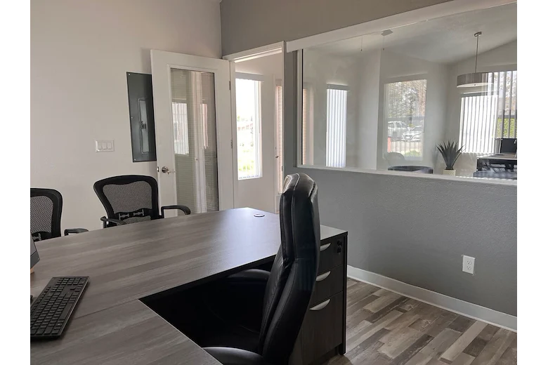 Image of Walnut Apartments (8)
