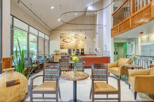 Image of Springwood Apartments (4)