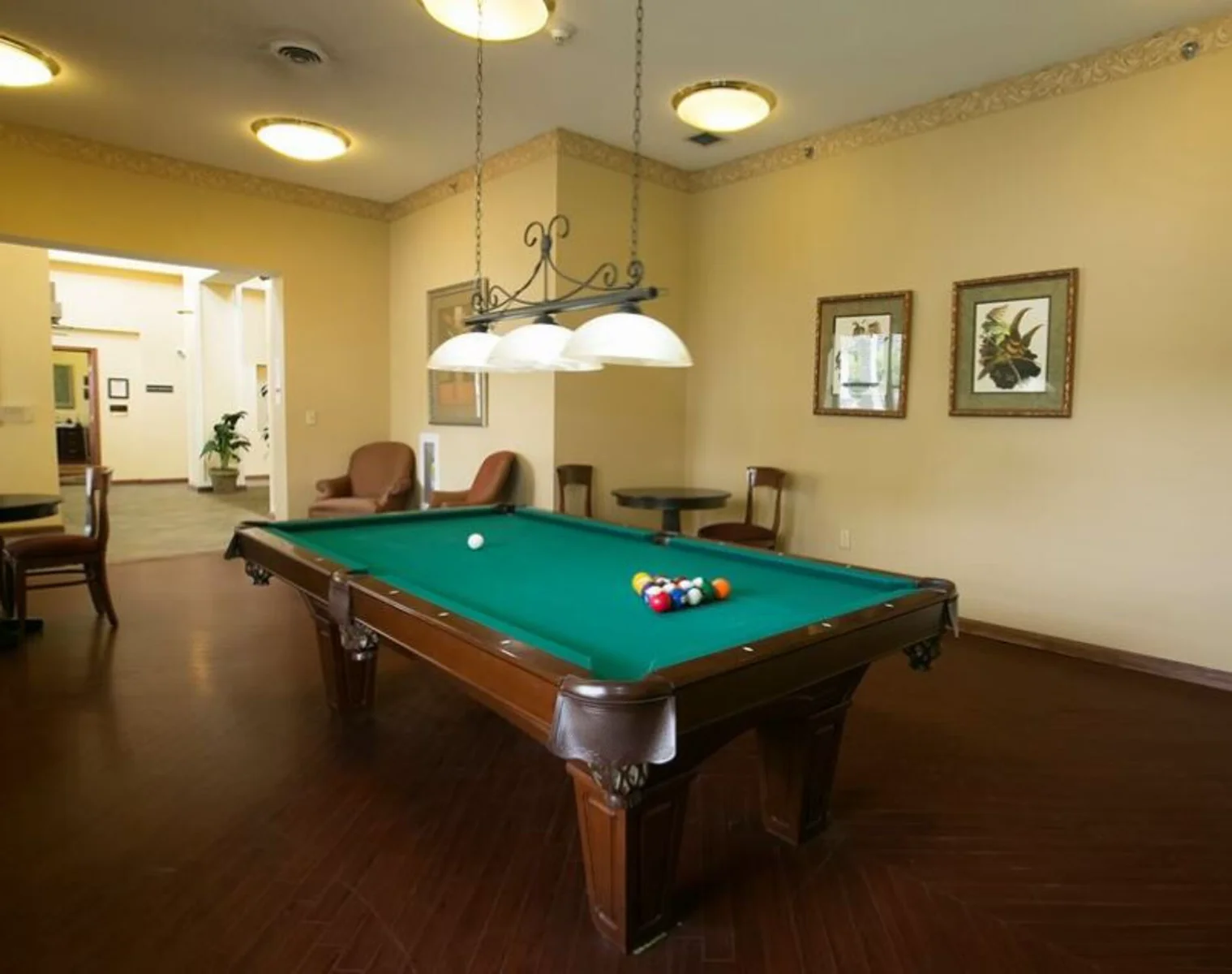 Image of Lexington Club at Galleria (8)