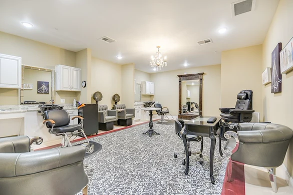 Image of Legacy Oaks of Azle Senior Living (7)