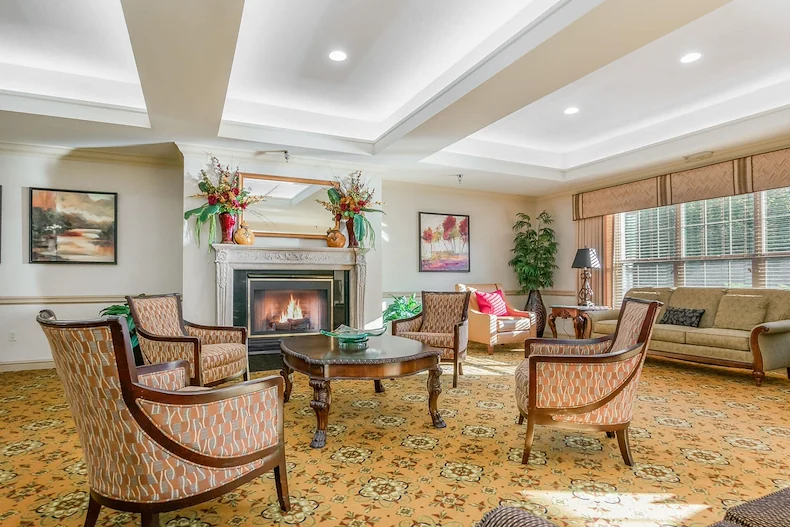 Image of Oakmont Sterling (3)