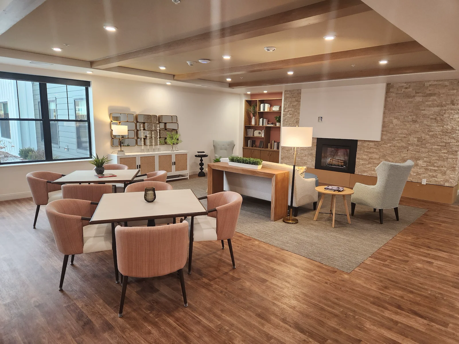 Image of Azura of Verona (6)