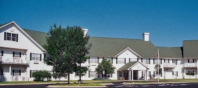 Image of Oak Woods Manor Senior Living (2)