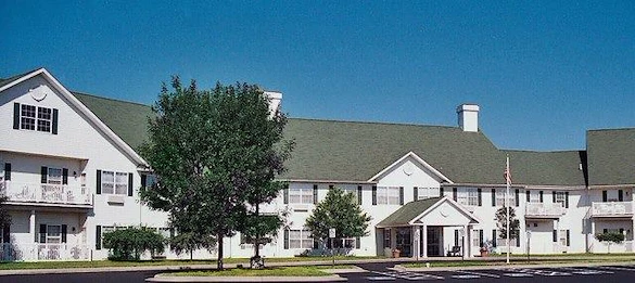 Image of Oak Woods Manor (2)