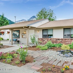 Image of Whitehorse (3)