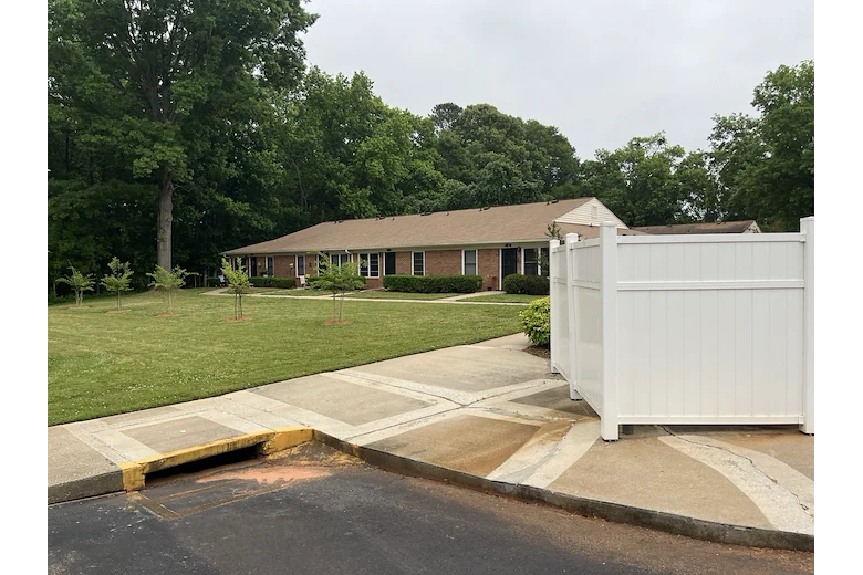 Image of Miller Oaks Apartments (5)