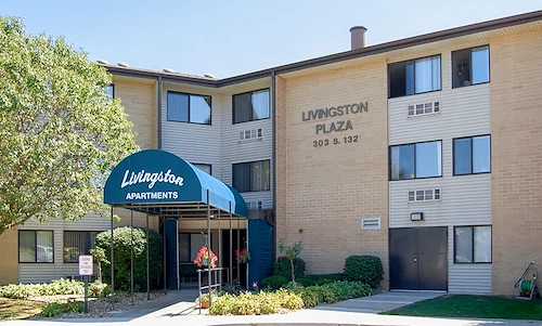 Image of Livingston Plaza (1)