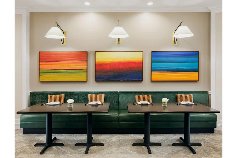 Lakeshore Woods Assisted Living and Memory Care Seating Area