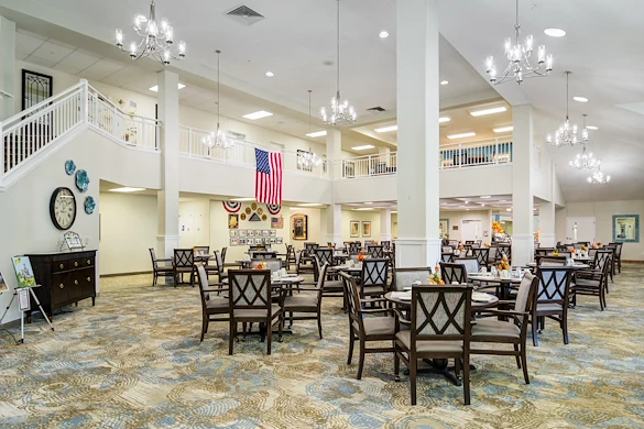 Cottonwood Estates Gracious Retirement Living Hawthorn Senior Independent Living in Alpharetta, Georgia dining room