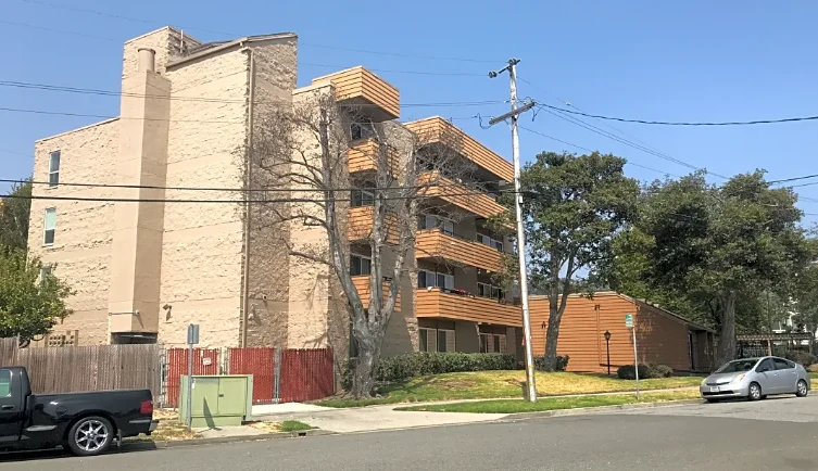 Image of Eskaton Hazel Shirley Manor (2)