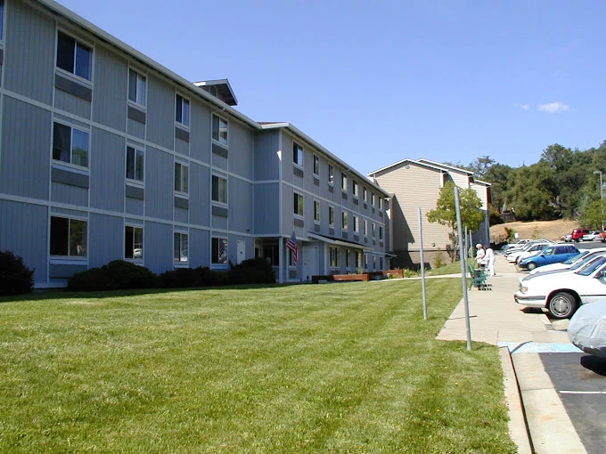 Image of Eskaton Lincoln Manor (2)