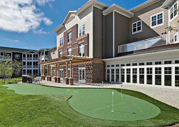 Image of Highview Hills by Vivie (2)