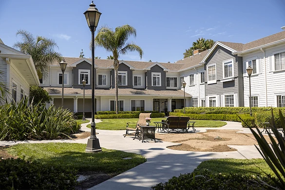 Image of The Gardens Healthcare Center (4)