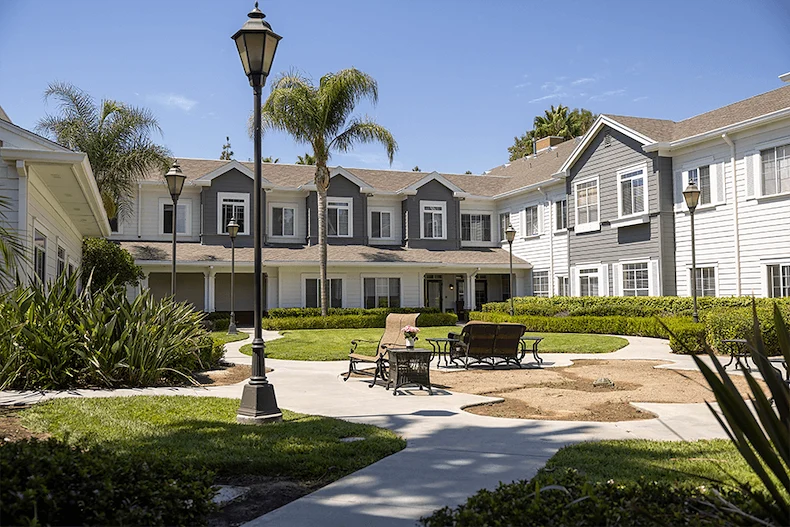 Image of The Gardens Healthcare Center (4)