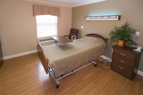 Image of Legend Oaks Healthcare And Rehabilitation - West S (5)