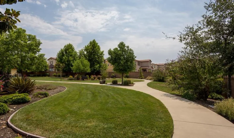 Image of Cogir of Folsom (1)