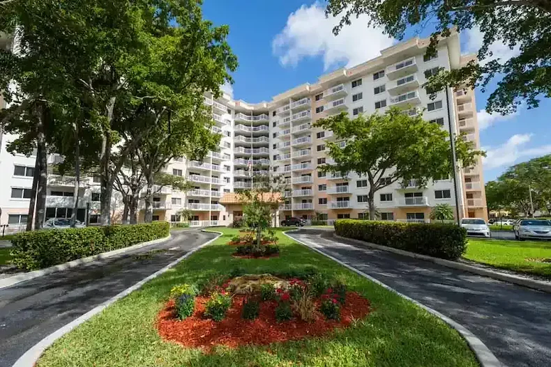 Image of The Court at Palm Aire (1)