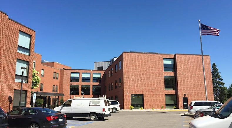 Image of Bethany on University (8)