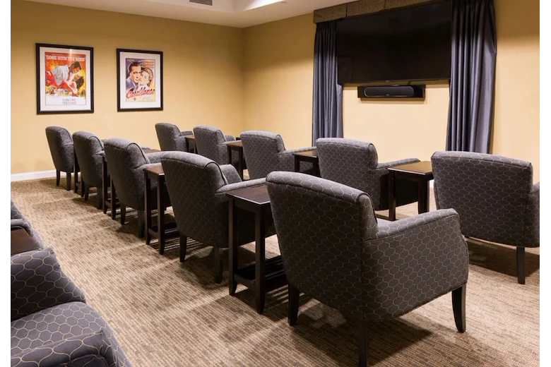 Image of Green Oaks Senior Living (4)