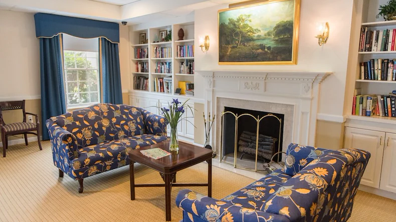 Image of Kingston Residence of Perrysburg (9)