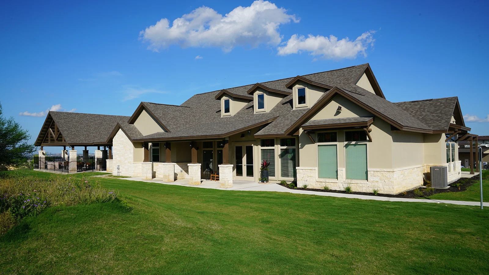Image of Emerald Cottages of New Braunfels (1)