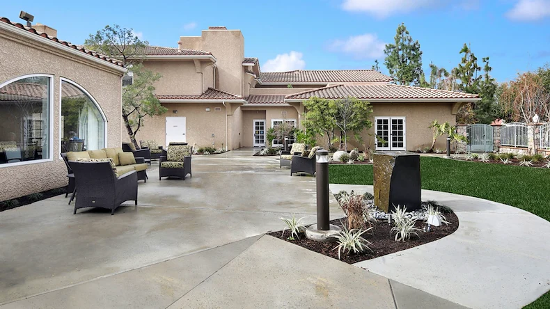 Image of Ivy Park at Simi Valley (6)