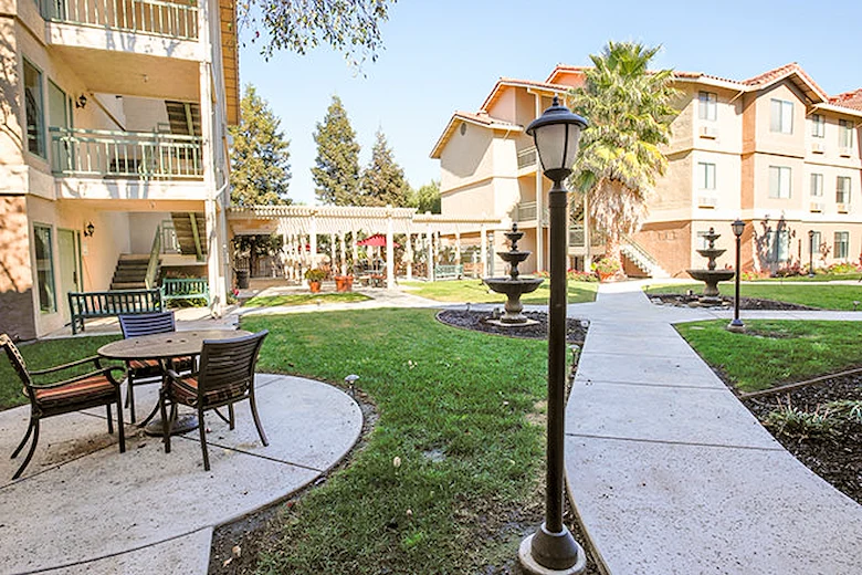 Image of Brookdale Tracy (8)